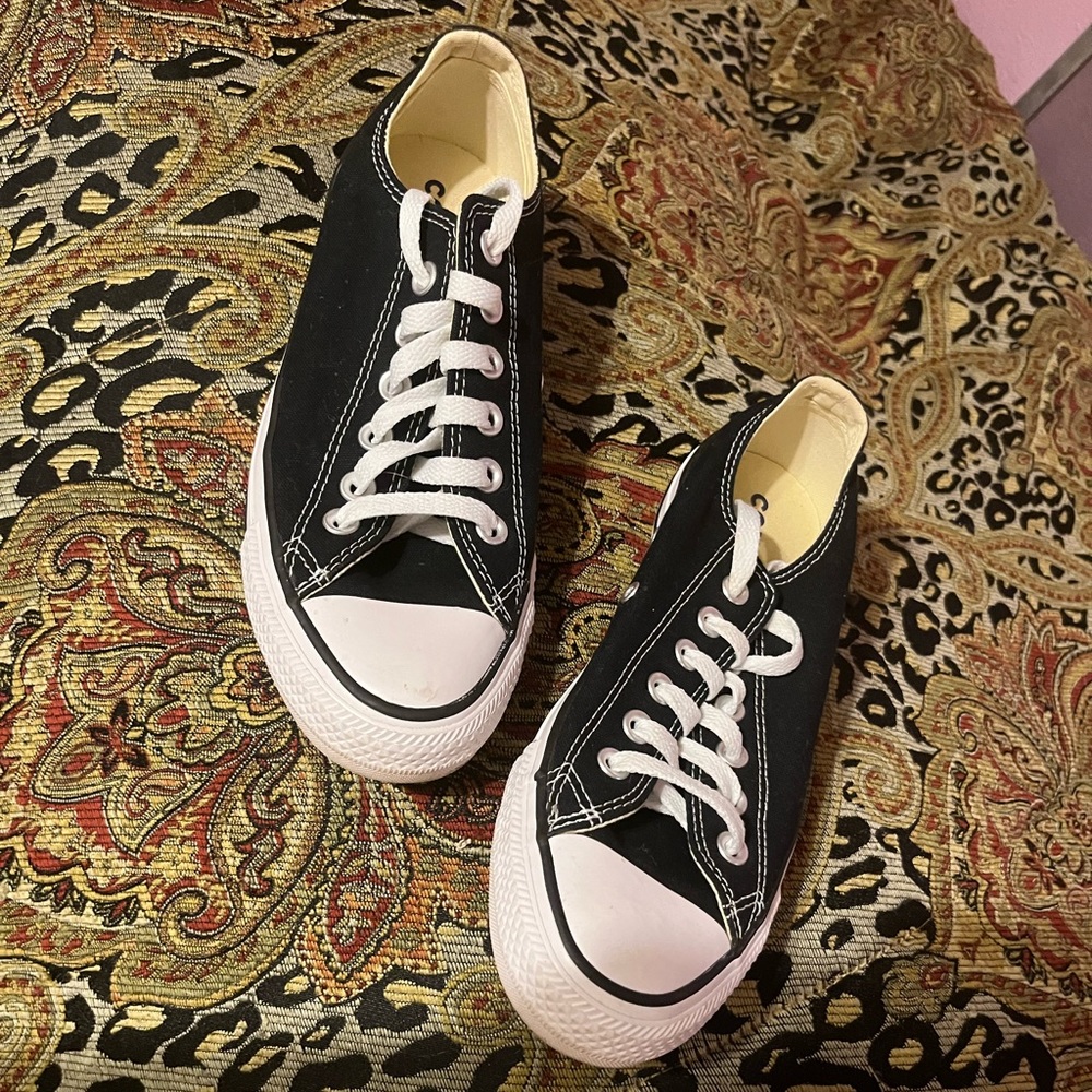 Like new Converse